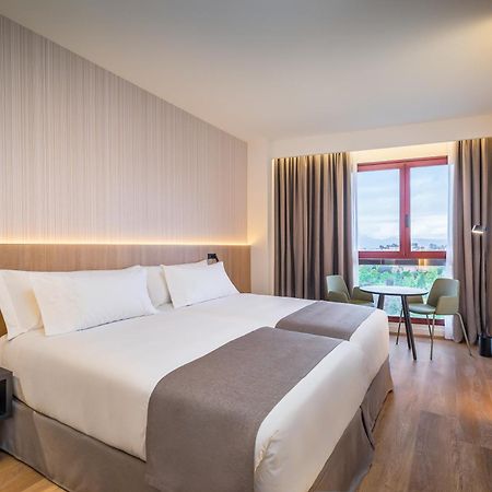 Hotel Occidental Pamplona Esterno foto