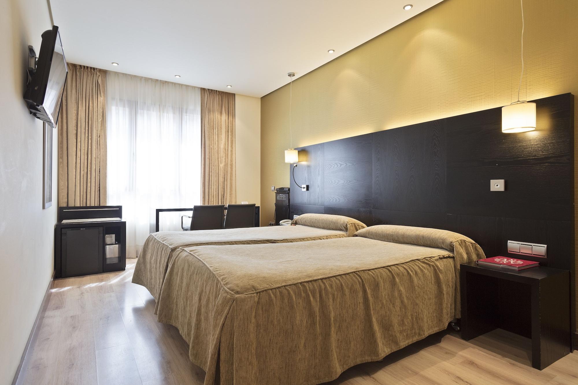 Hotel Occidental Pamplona Esterno foto