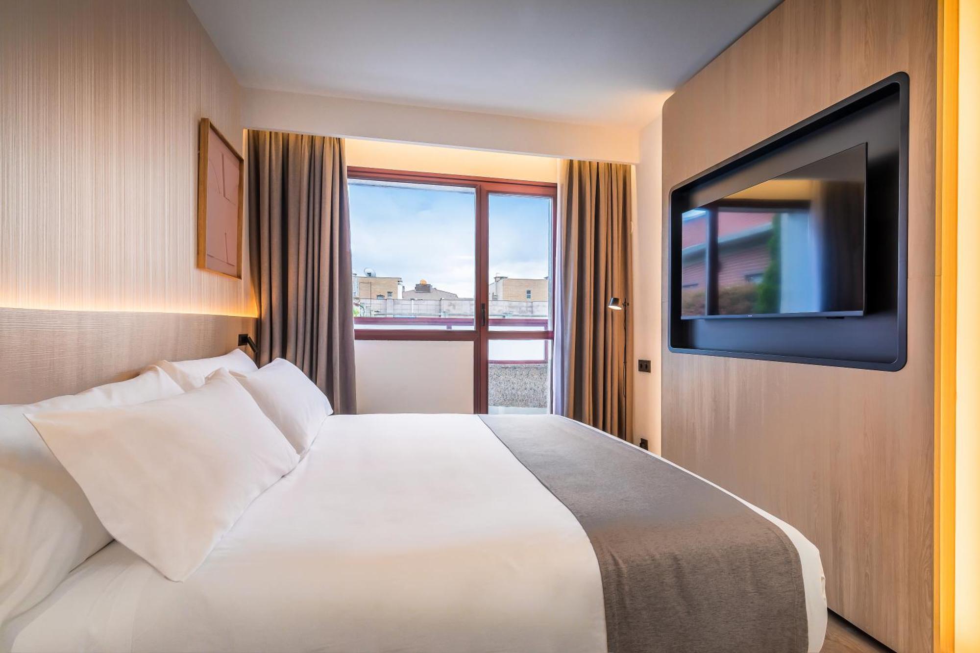 Hotel Occidental Pamplona Esterno foto