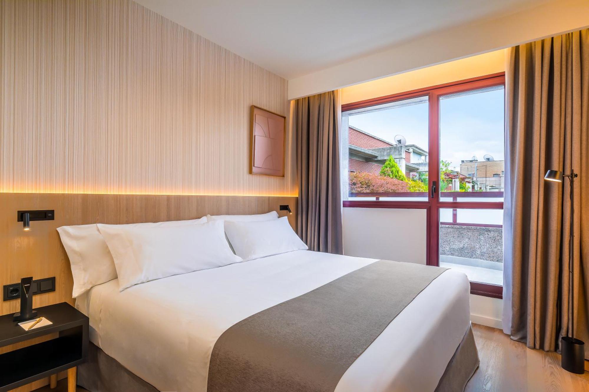 Hotel Occidental Pamplona Esterno foto