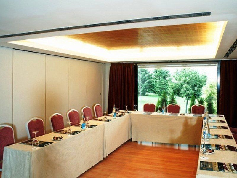 Hotel Occidental Pamplona Esterno foto