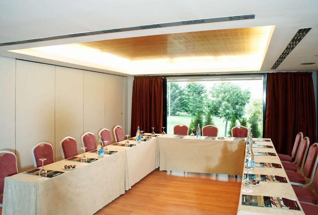 Hotel Occidental Pamplona Esterno foto